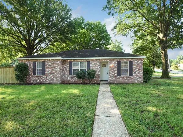 6731 STARKENBURG LN, Memphis, TN 38115