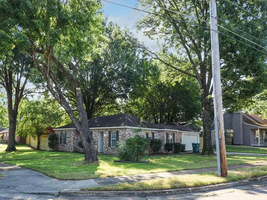 6731 STARKENBURG LN, Memphis, TN 38115 - #2