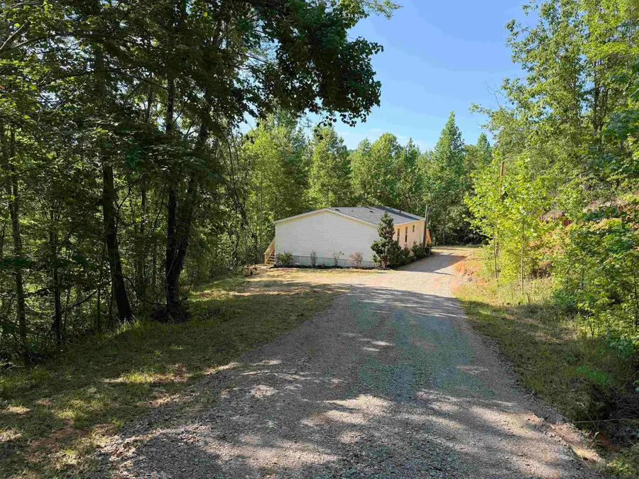 890 BURKS RD, Savannah, TN 38372 - #2