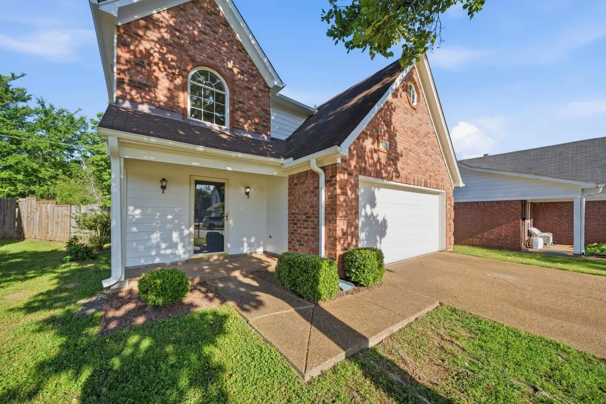 1032 APPLING MEADOW DR, Cordova, TN 38018 - #1