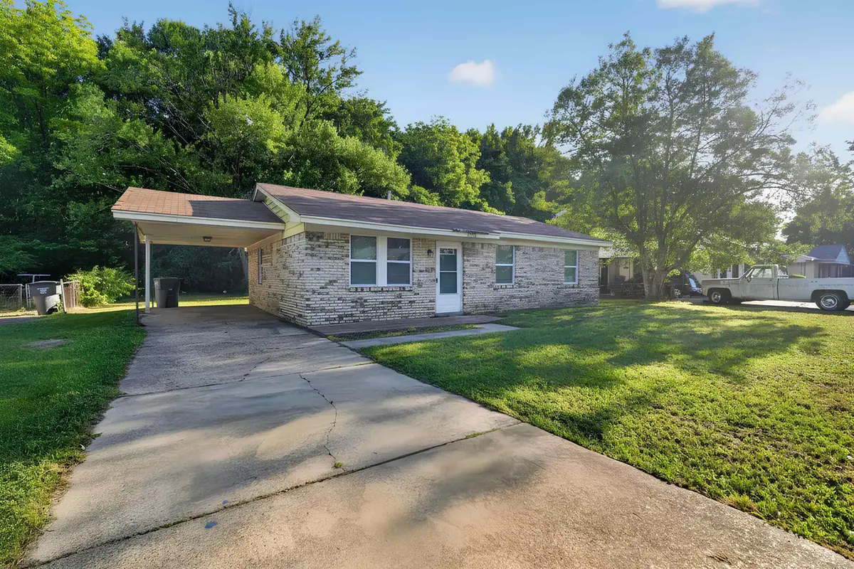 1100 WESTERN PARK DR, Memphis, TN 38109 - #1