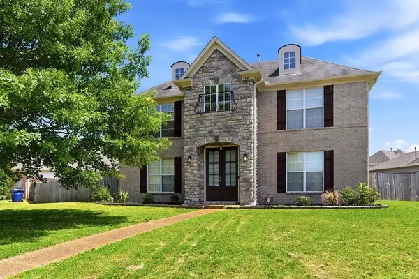 1146 AVERETT DR, Cordova, MS 38018