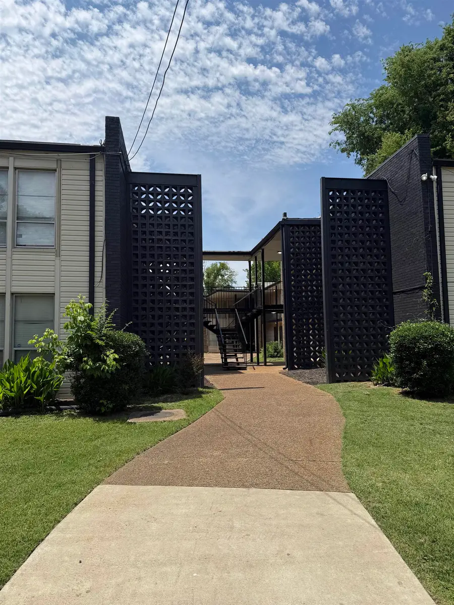 151 N BELVEDERE BLVD, Memphis, TN 38104 - #2