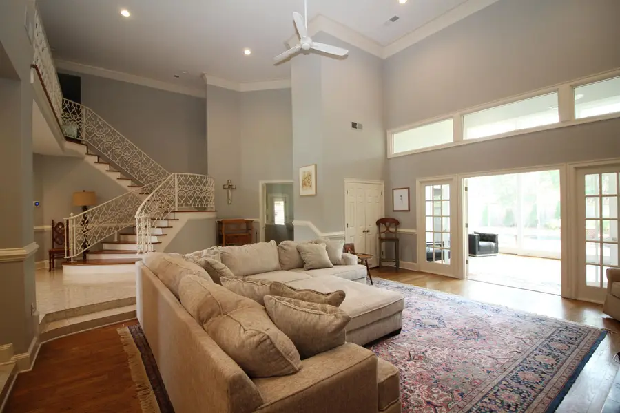 8811 CLASSIC DR, Memphis, TN 38125 - #3