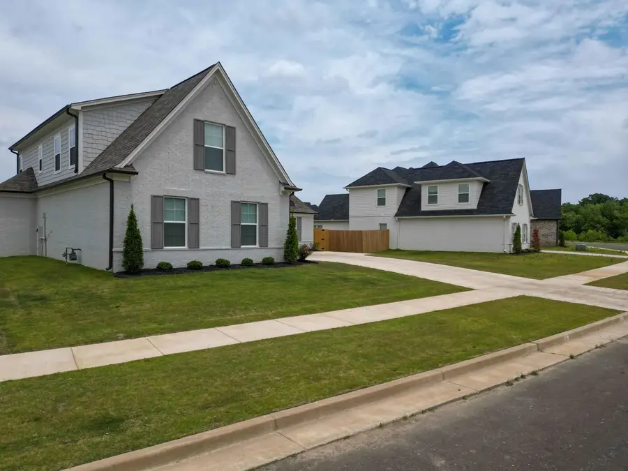 9606 GRAYS HOLLOW DR S, Cordova, TN 38018 - #3