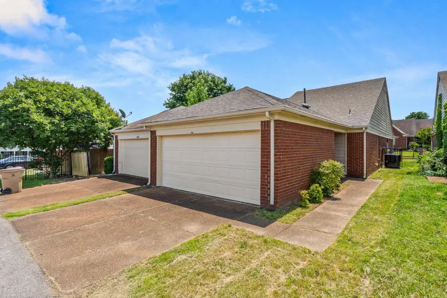 6902 CENTURY OAKS DR, Cordova, TN 38018 - #3