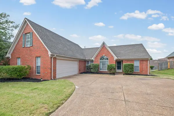 9870 BRIMFIELD DR, Cordova, TN 38016