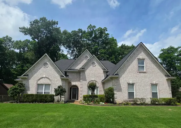 3015 BRAMBLEBUSH LN, Lakeland, TN 38002