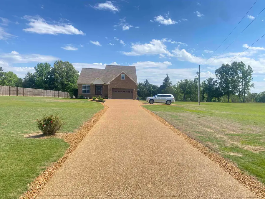 745 GREENBRIAR LN, Adamsville, TN 38310 - #2