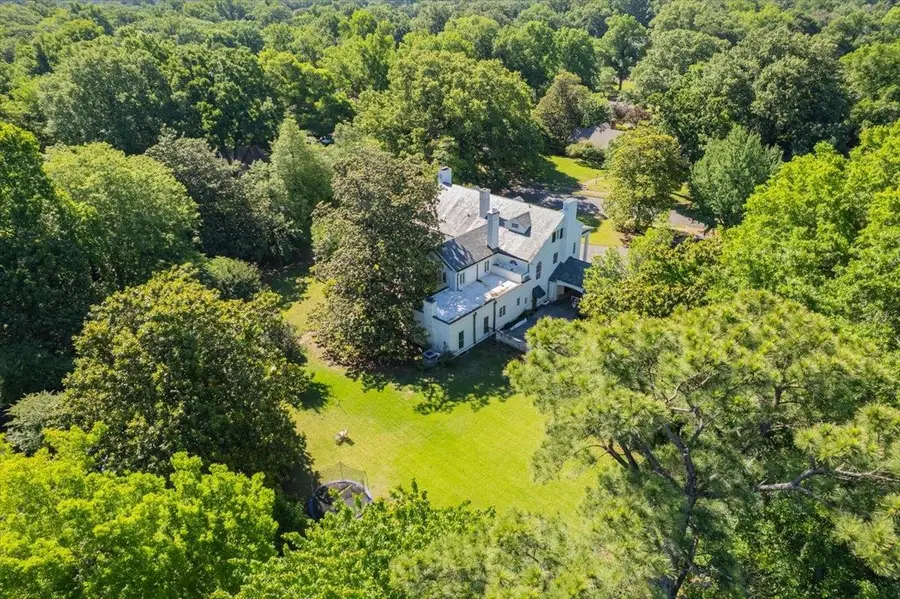 4202 WHITE OAKS RD, Memphis, TN 38117 - #3
