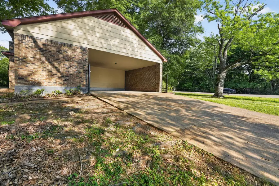 2015 E HOLMES RD, Memphis, TN 38116 - #2