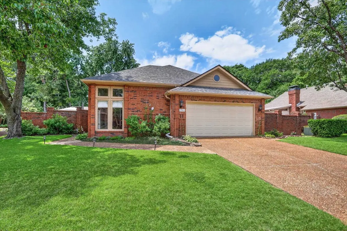 7763 HUNTERS RUN DR, Germantown, TN 38138 - #1