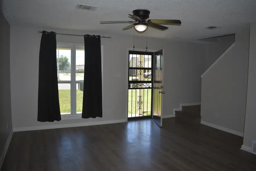 4300 BENNETT WOOD DR, Millington, TN 38053 - #3