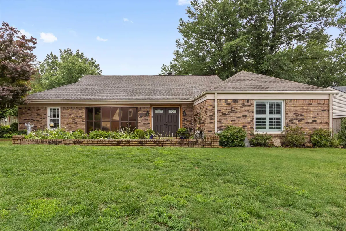 6921 STORNAWAY DR, Memphis, TN 38119 - #1