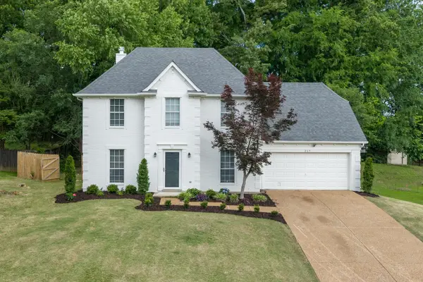265 OAKSEDGE DR, Oakland, TN 38060