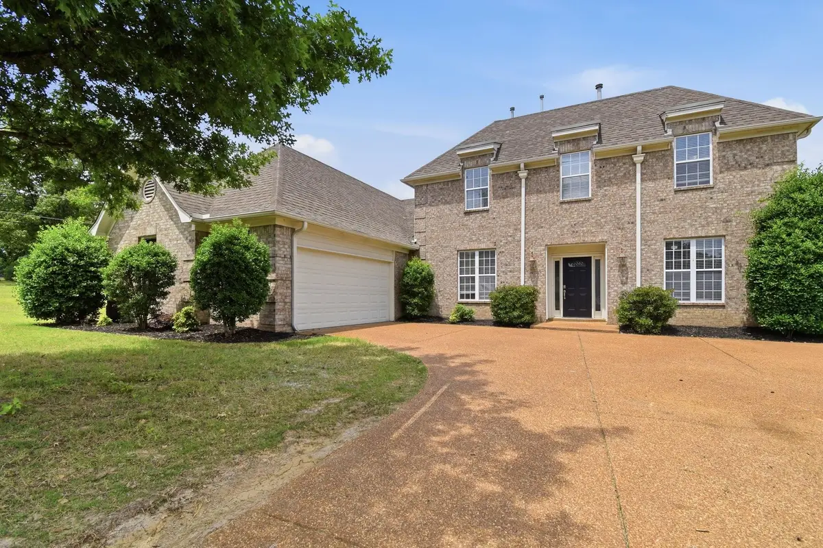 8704 BRUNSWICK FARMS DR, Bartlett, TN 38002 - #1
