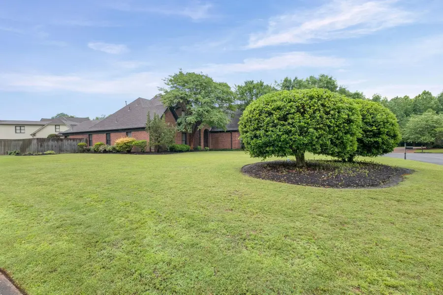 564 FERN MEADOW CV, Cordova, TN 38018 - #2