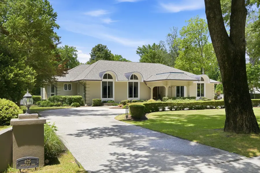 425 SWEETBRIER RD, Memphis, TN 38120 - #2