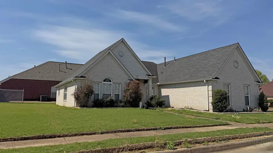 7111 FERNBANK LN, Memphis, TN 38125 - #2