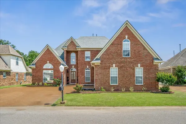 8909 VILLAGE LAKE LN, Bartlett, TN 38002