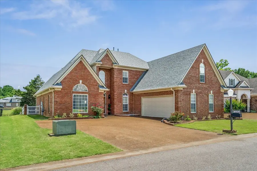8909 VILLAGE LAKE LN, Bartlett, TN 38002 - #2
