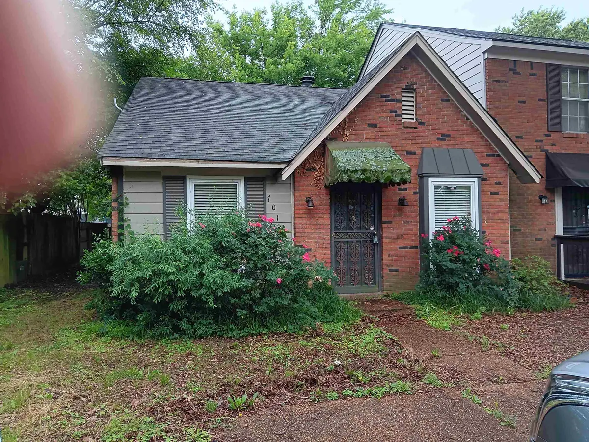 7013 CRESTRIDGE RD, Memphis, TN 38119 - #1