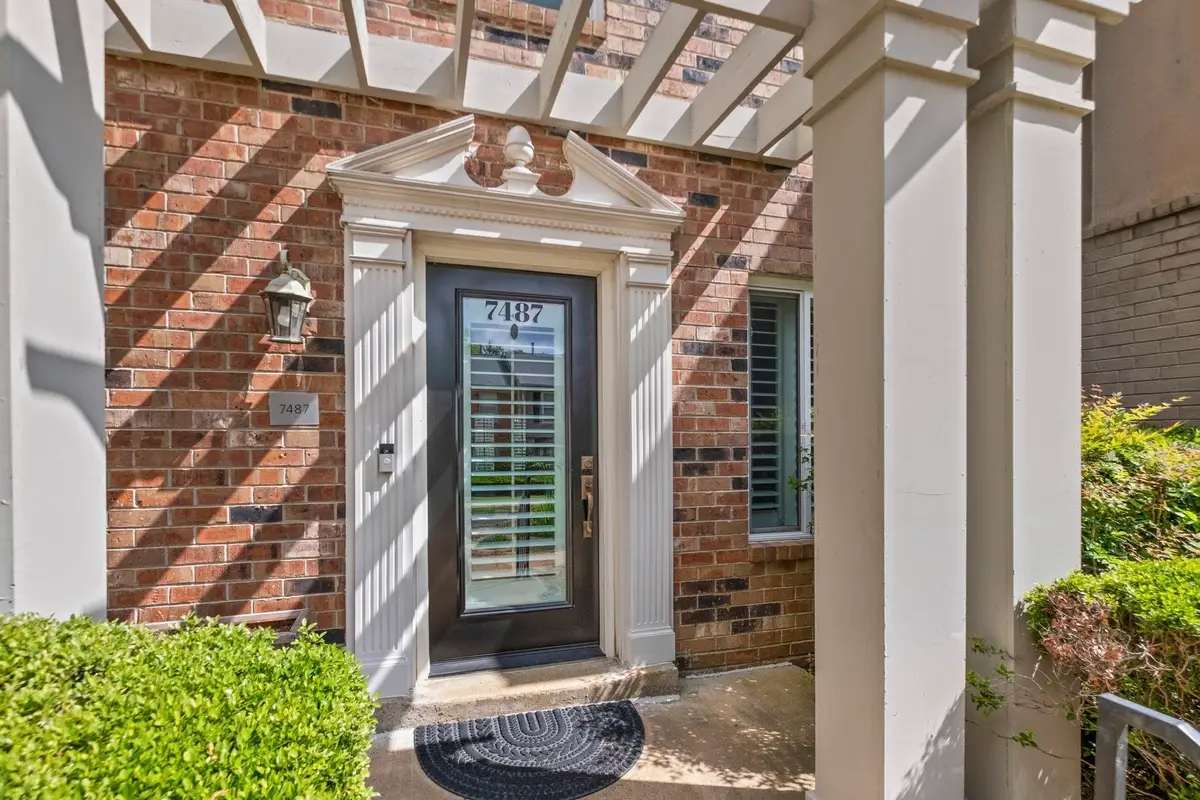 7487 GERMANTOWN SQ N, Germantown, TN 38138 - #1