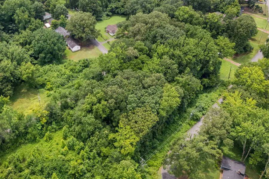 4996 E SHORE DR, Memphis, TN 38109 - #2
