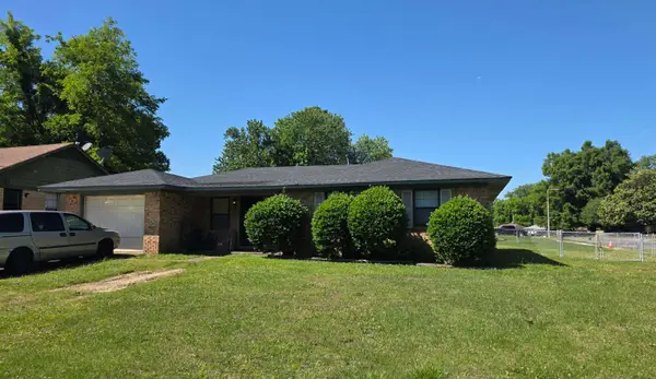 5087 AUREEN RD, Memphis, TN 38109-6013