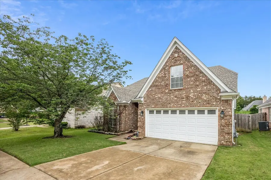 6932 PARKBROOK LN, Cordova, TN 38018 - #2