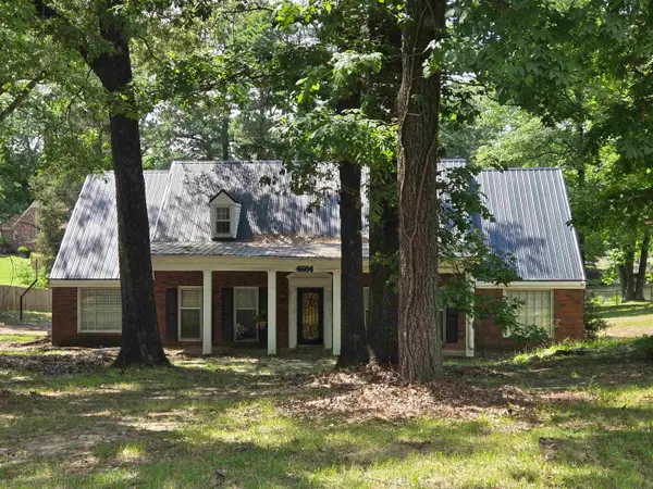 4664 CLEARWATER DR, Memphis, TN 38128