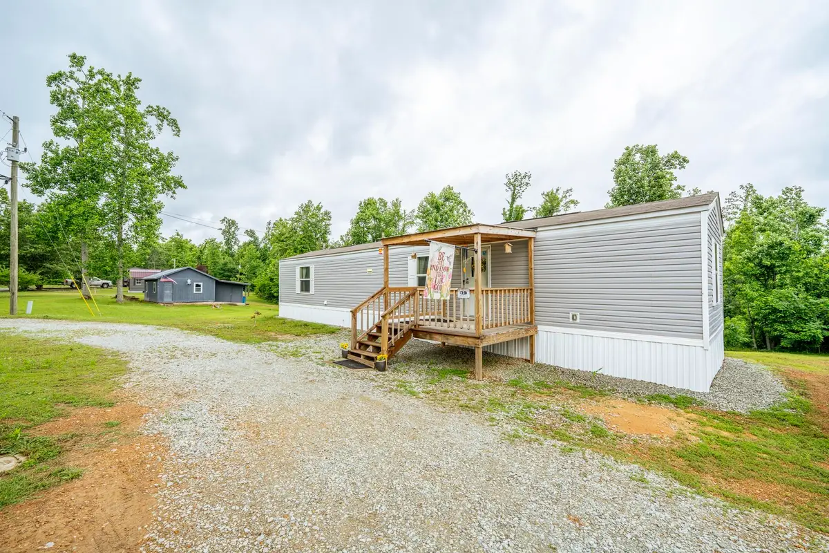 3275 GLENDALE RD, Adamsville, TN 38310 - #1