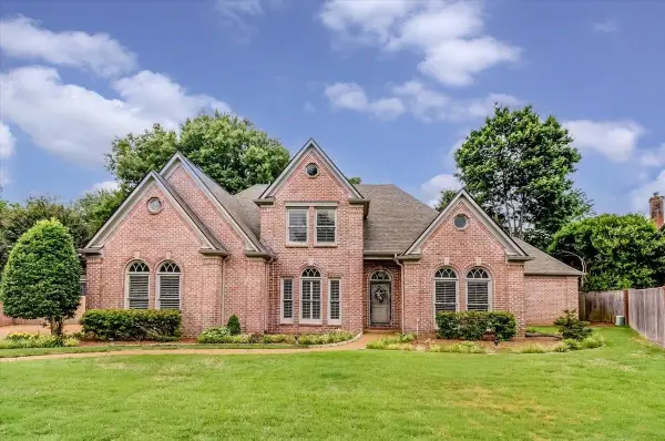 3255 BUCK RAM CIR, Germantown, TN 38138