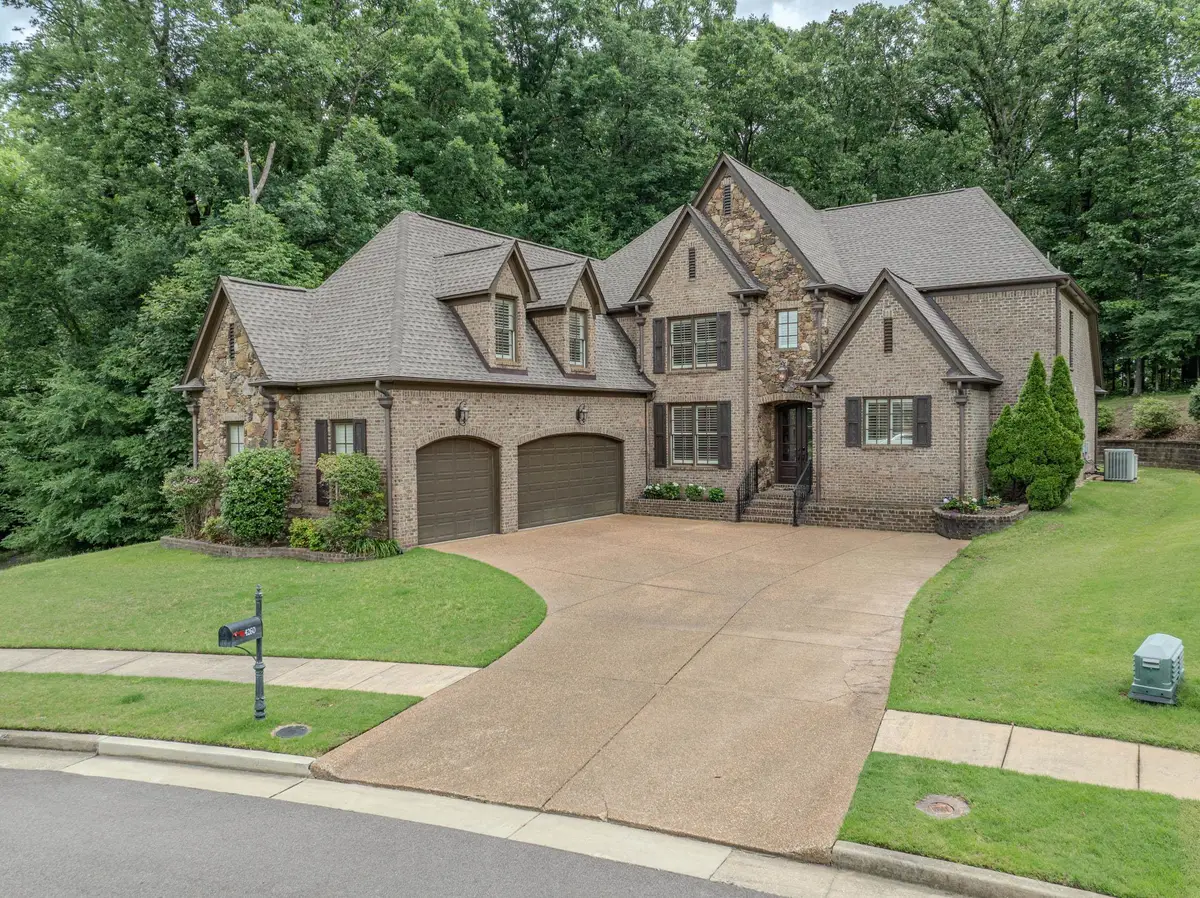 4260 MELWOOD OAK DR, Lakeland, TN 38002 - #1