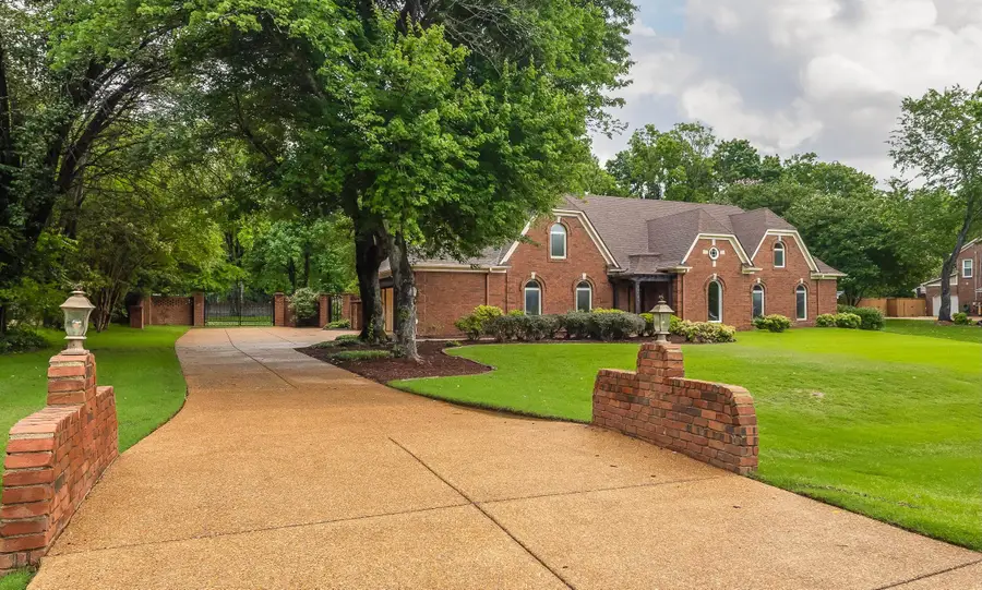 10120 BARN HILL DR, Collierville, TN 38017 - #2