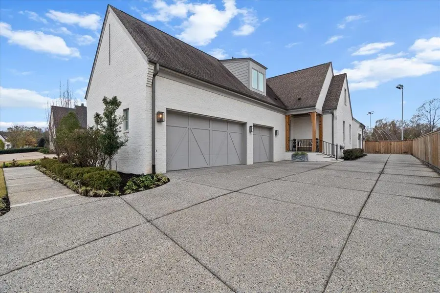 3197 CHAPEL WOODS CV, Germantown, TN 38139 - #3