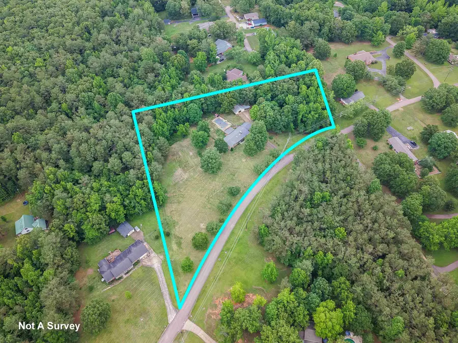 436 SKYLINE DR, Selmer, TN 38375 - #2