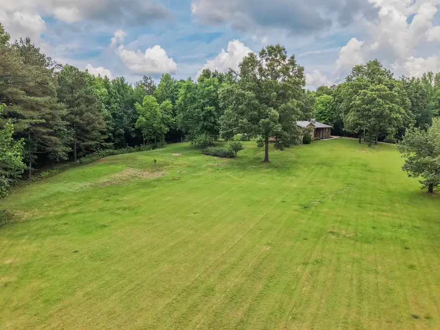 436 SKYLINE DR, Selmer, TN 38375 - #3
