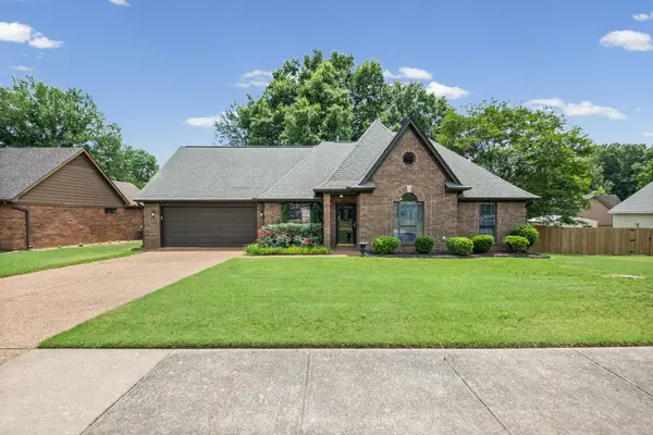 7661 SHADOW GLEN LN, Bartlett, TN 38002