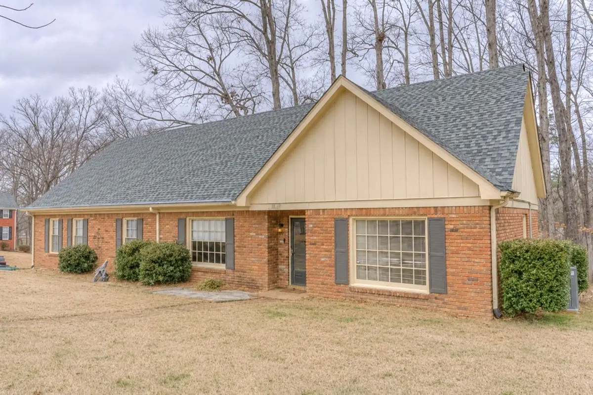 2110 WOODSIDE DR, Germantown, TN 38138 - #1