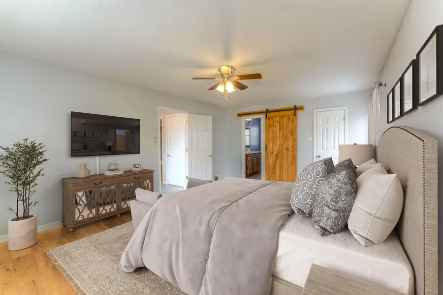 2110 WOODSIDE DR, Germantown, TN 38138 - #2