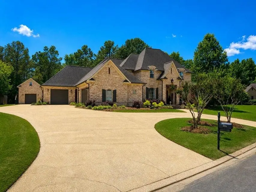 295 N RIDGE DR, Saltillo, MS 38866 - #1
