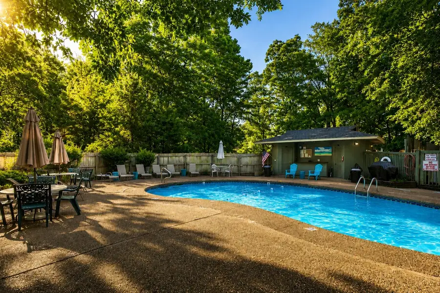 1104 N PARKWAY ST, Jackson, TN 38305 - #3