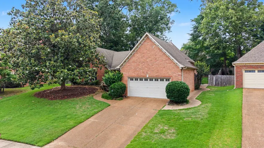 8656 WOOD MILLS DR W, Cordova, TN 38016 - #2