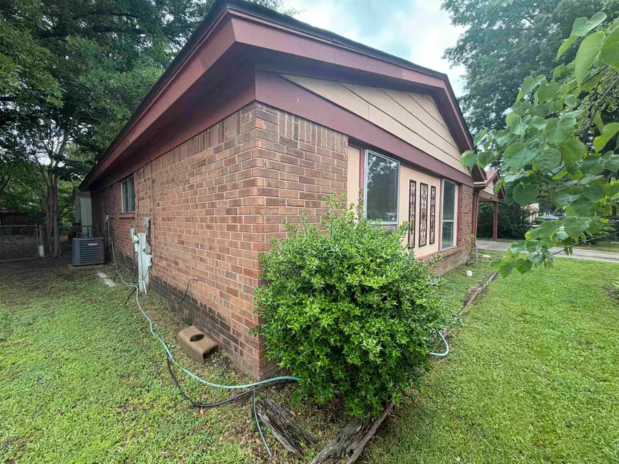 7070 HILLSHIRE DR, Memphis, TN 38133 - #2