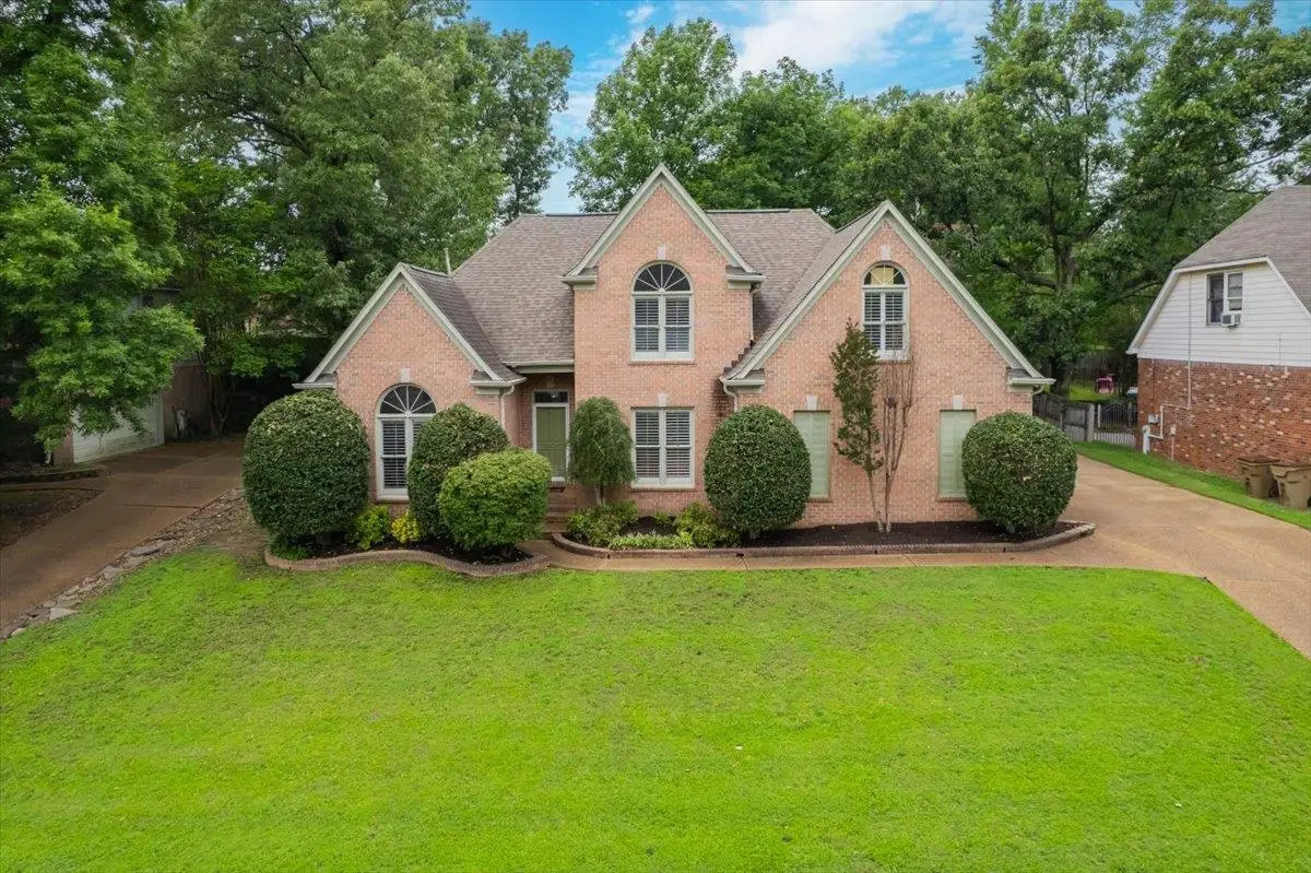 215 LEAF TRAIL CT, Cordova, TN 38018 - #1