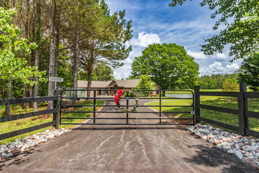 1193 MURRAY SCHOOL RD, Selmer, TN 38375 - #2