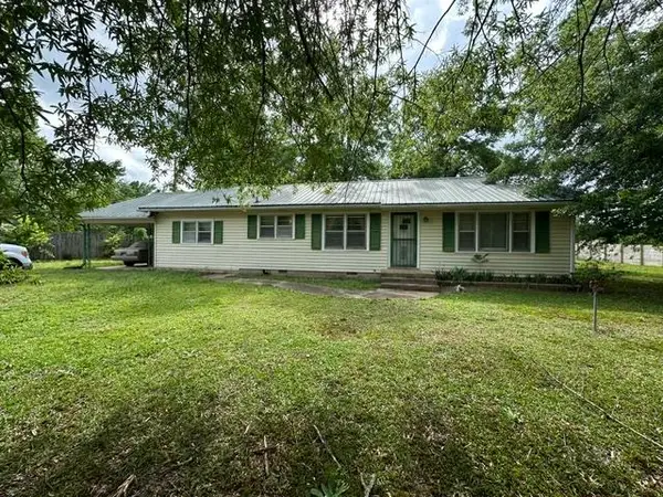 19405 HWY 69 HWY, Savannah, TN 38372