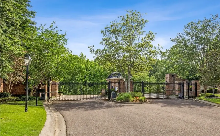 1020 MURRAY HILL LN, Memphis, TN 38120 - #2