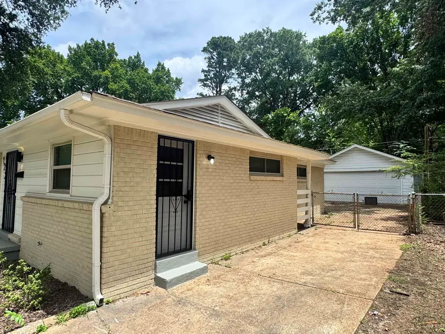 1220 S WHITE STATION RD, Memphis, TN 38117 - #2